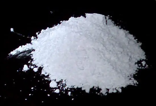 轻质碳酸钙的高效筛分解决方案